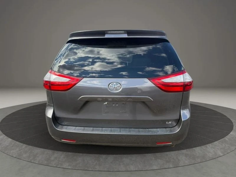 2015 Toyota Sienna 3rd Gen - Image 6 of 12