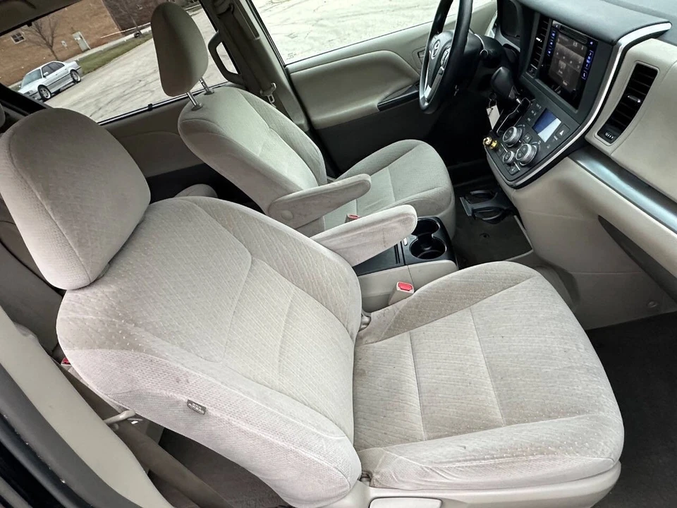 2015 Toyota Sienna 3rd Gen - Image 10 of 14