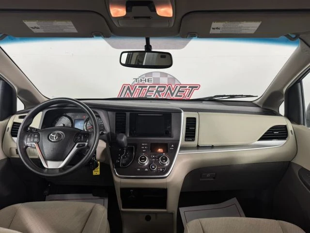 2015 Toyota Sienna 3rd Gen - Image 11 of 12