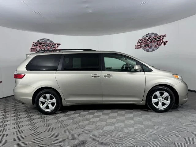 2015 Toyota Sienna 3rd Gen - Image 8 of 12
