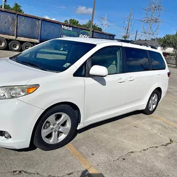 2015 Toyota Sienna LE