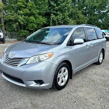 2015 Toyota Sienna LE Minivan 4D