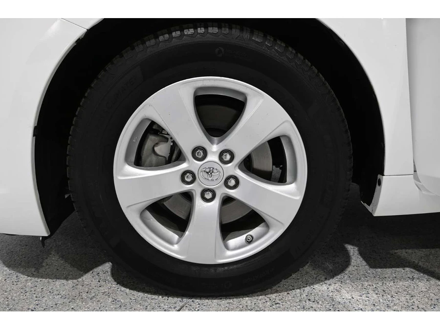 2015 Toyota Sienna 3rd Gen - Image 12 of 12