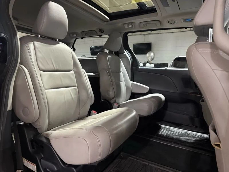 2015 Toyota Sienna 3rd Gen - Image 12 of 12