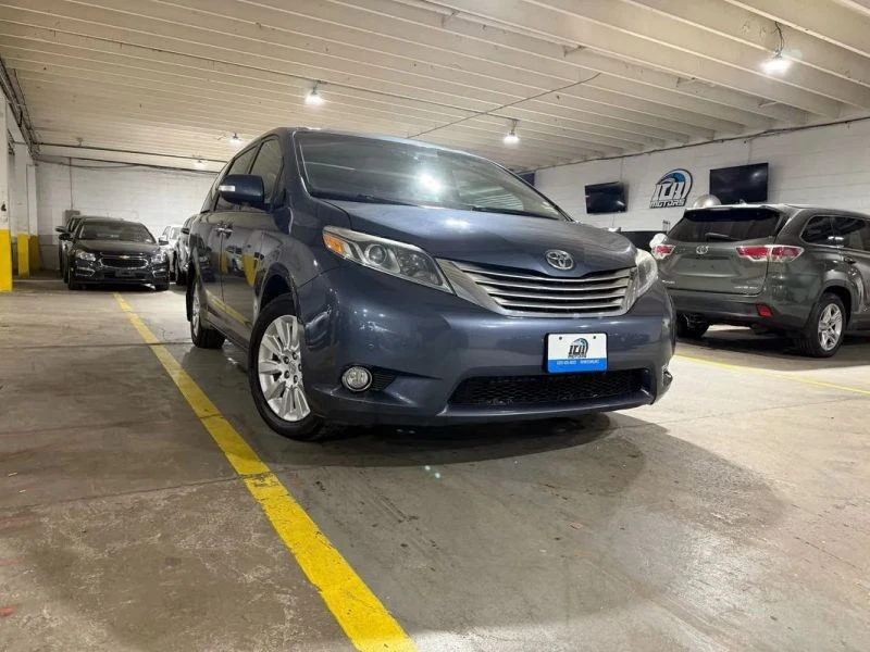 2015 Toyota Sienna 3rd Gen - Image 6 of 12
