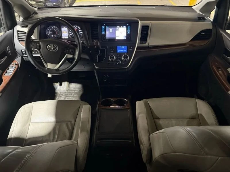 2015 Toyota Sienna 3rd Gen - Image 8 of 12