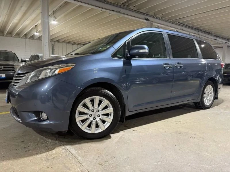 2015 Toyota Sienna 3rd Gen - Image 2 of 12