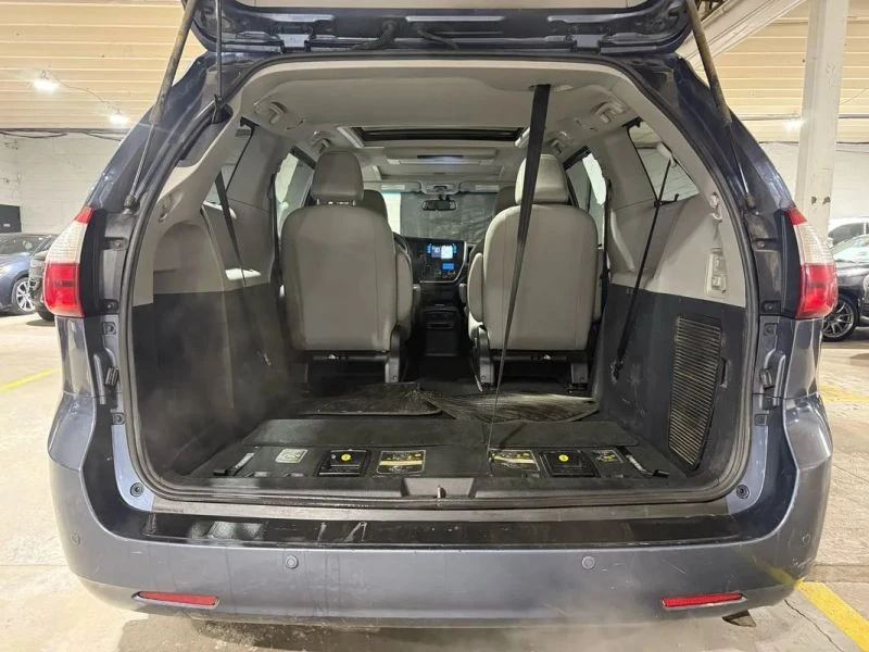 2015 Toyota Sienna 3rd Gen - Image 7 of 12