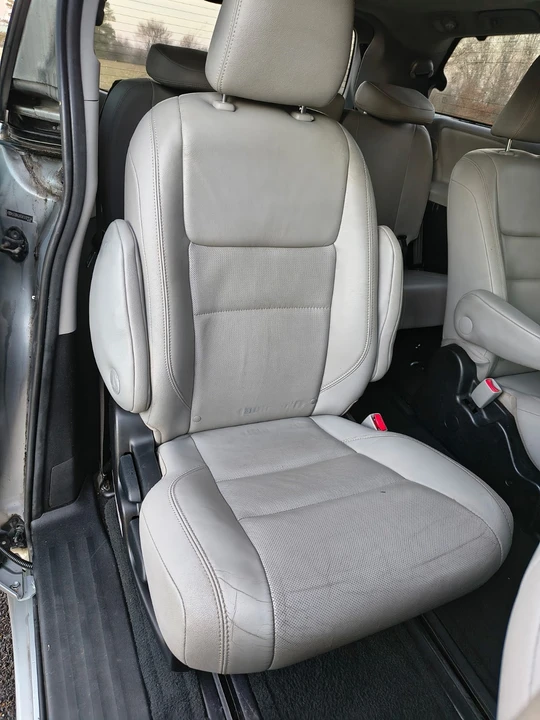 2015 Toyota Sienna 3rd Gen - Image 17 of 20