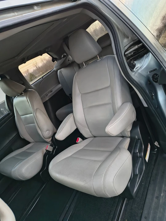 2015 Toyota Sienna 3rd Gen - Image 14 of 20