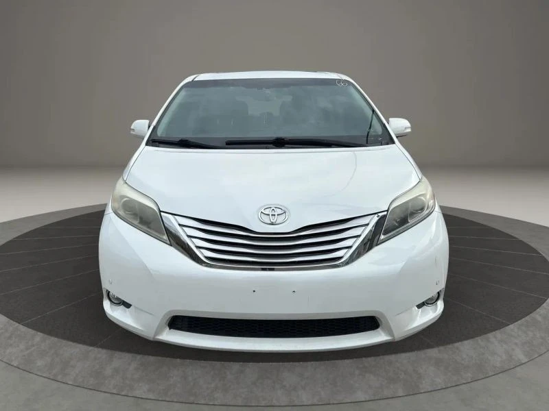 2015 Toyota Sienna 3rd Gen - Image 2 of 12