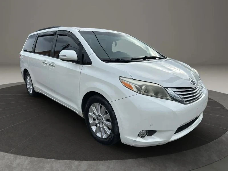2015 Toyota Sienna 3rd Gen - Image 3 of 12