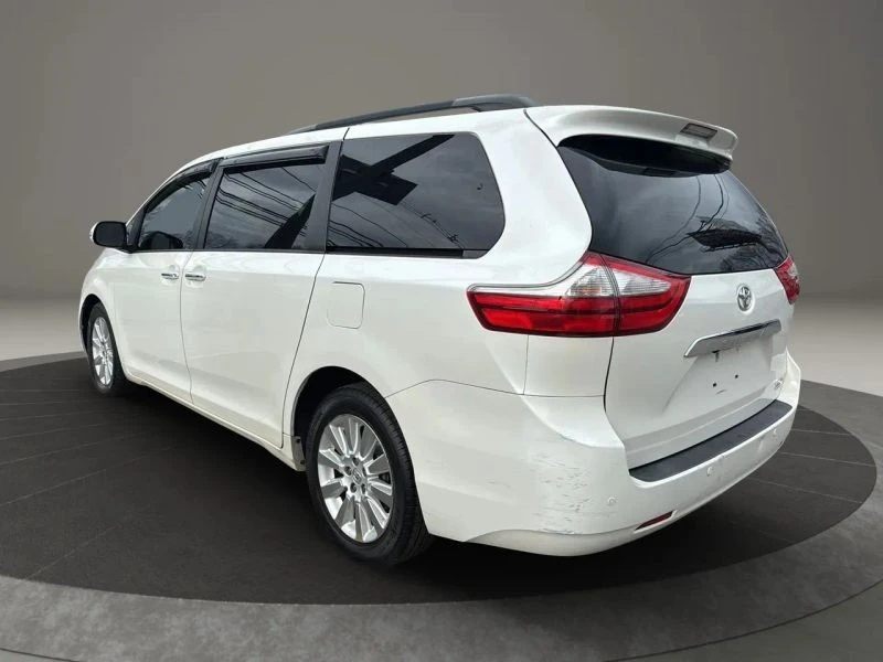 2015 Toyota Sienna 3rd Gen - Image 7 of 12