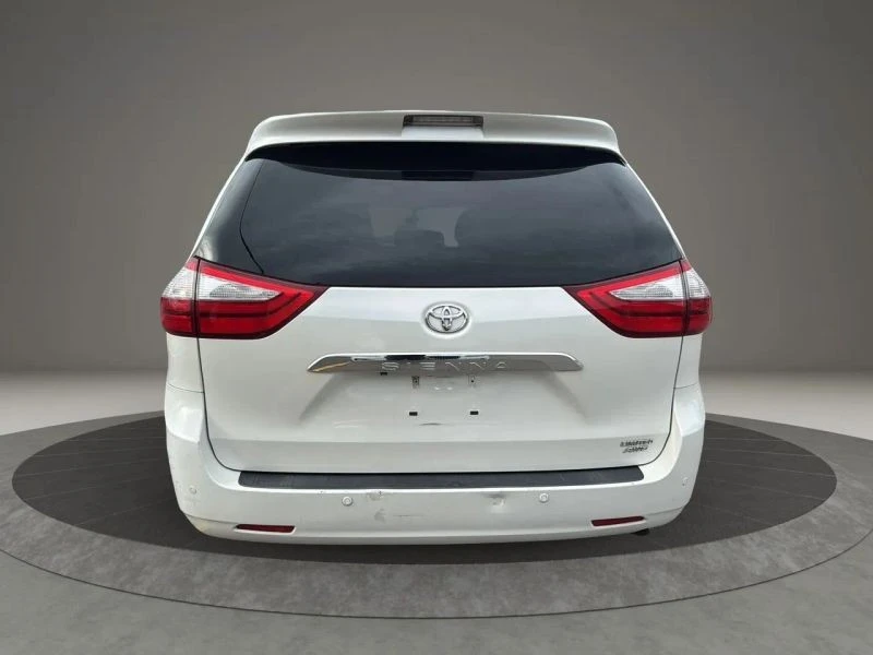 2015 Toyota Sienna 3rd Gen - Image 6 of 12