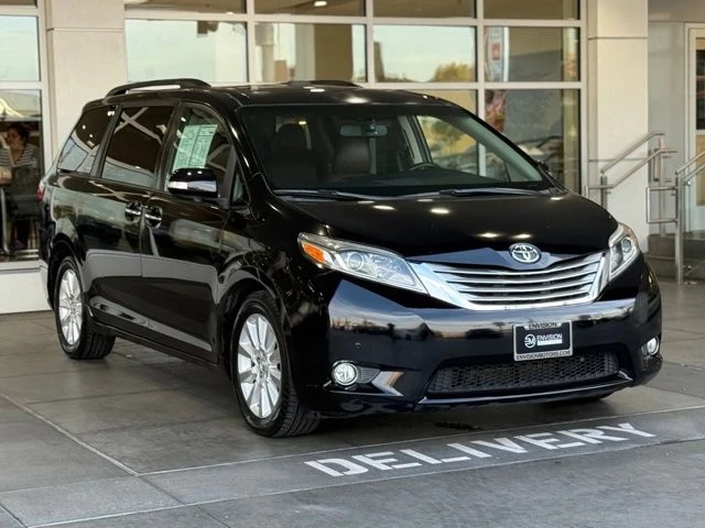 2015 Toyota Sienna 3rd Gen - Image 6 of 21