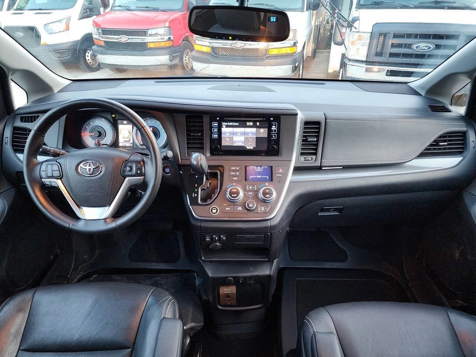 2015 Toyota Sienna 3rd Gen - Image 18 of 21