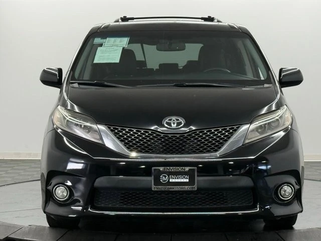 2015 Toyota Sienna 2nd Gen - Image 3 of 12
