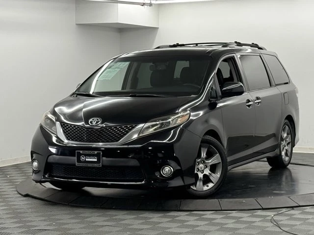 2015 Toyota Sienna 2nd Gen - Image 2 of 12