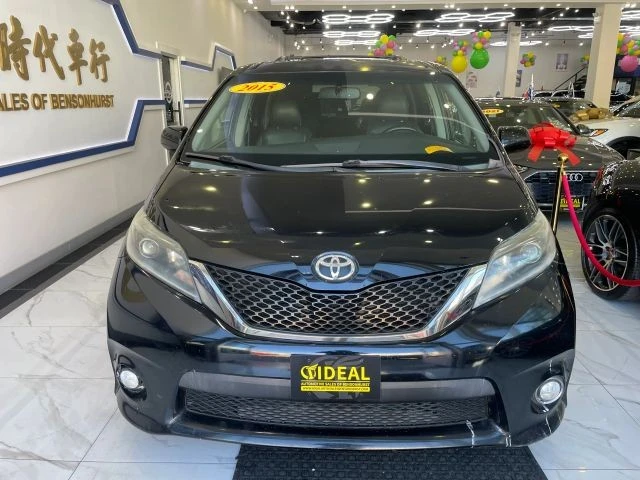 2015 Toyota Sienna 3rd Gen - Image 2 of 31