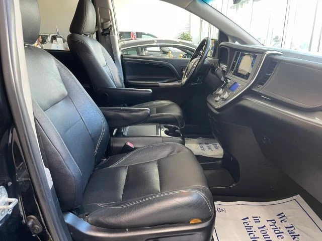 2015 Toyota Sienna 3rd Gen - Image 26 of 31