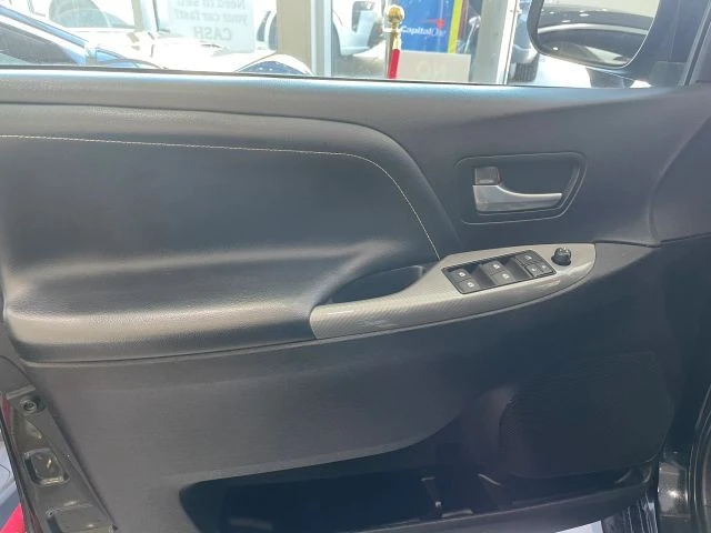 2015 Toyota Sienna 3rd Gen - Image 7 of 31