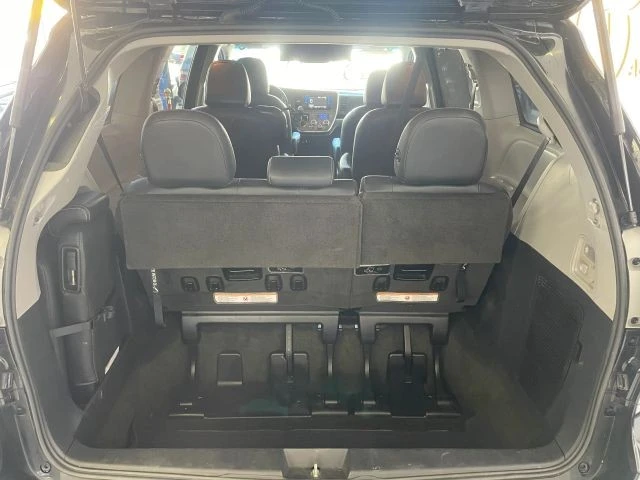2015 Toyota Sienna 3rd Gen - Image 22 of 31
