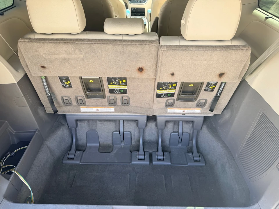 2015 Toyota Sienna 3rd Gen - Image 16 of 21