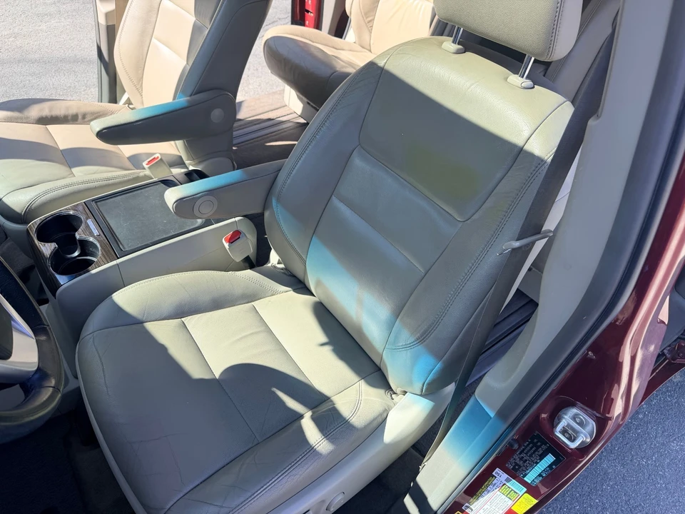 2015 Toyota Sienna 3rd Gen - Image 12 of 21