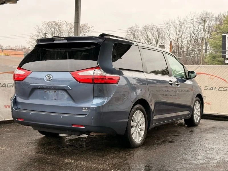 2015 Toyota Sienna 3rd Gen - Image 9 of 12