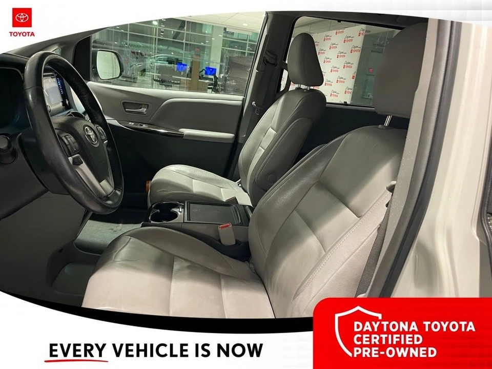 2015 Toyota Sienna 3rd Gen - Image 6 of 10