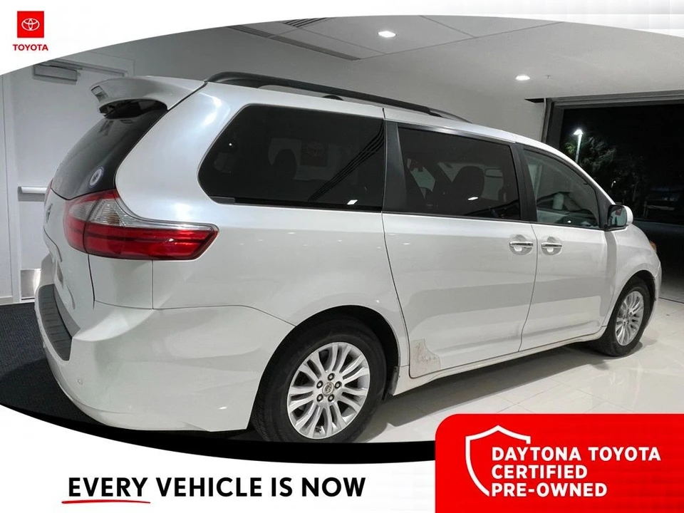 2015 Toyota Sienna 3rd Gen - Image 4 of 10