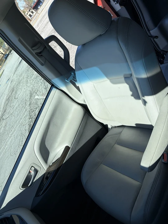 2015 Toyota Sienna 3rd Gen - Image 17 of 21