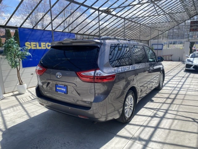 2015 Toyota Sienna 3rd Gen - Image 7 of 21