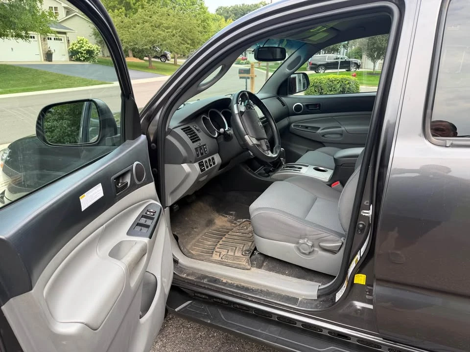 2015 Toyota Tacoma 2nd Gen - Image 7 of 9