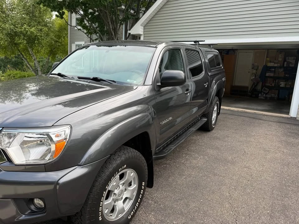 2015 Toyota Tacoma 2nd Gen - Image 2 of 9