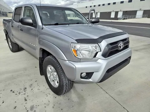 2015 Toyota Tacoma Double Cab TRD Off-Road Pickup 4D 5 ft