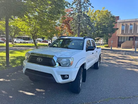 2015 Toyota Tacoma TRD Off-Road Pickup 4D 6 ft
