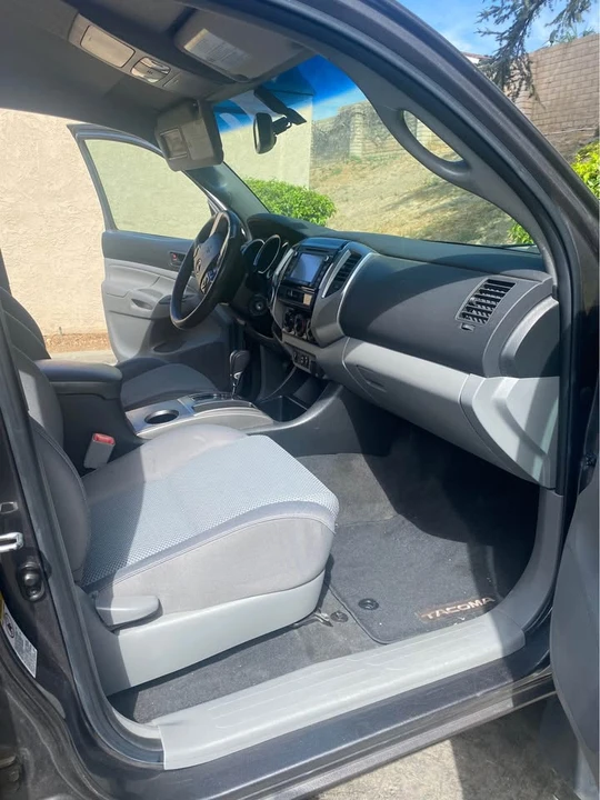 2015 Toyota Tacoma 2nd Gen - Image 5 of 9