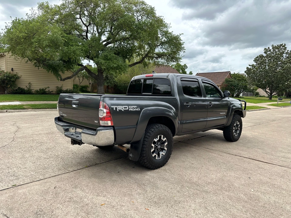 2015 Toyota Tacoma 2nd Gen - Image 13 of 31