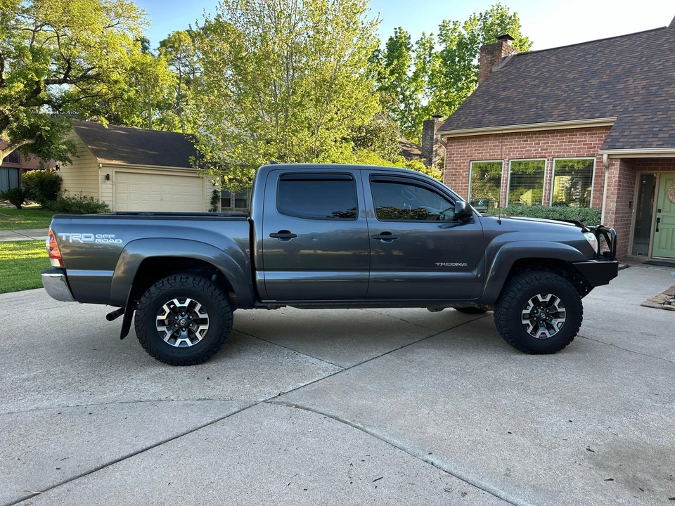 2015 Toyota Tacoma 2nd Gen - Image 14 of 31