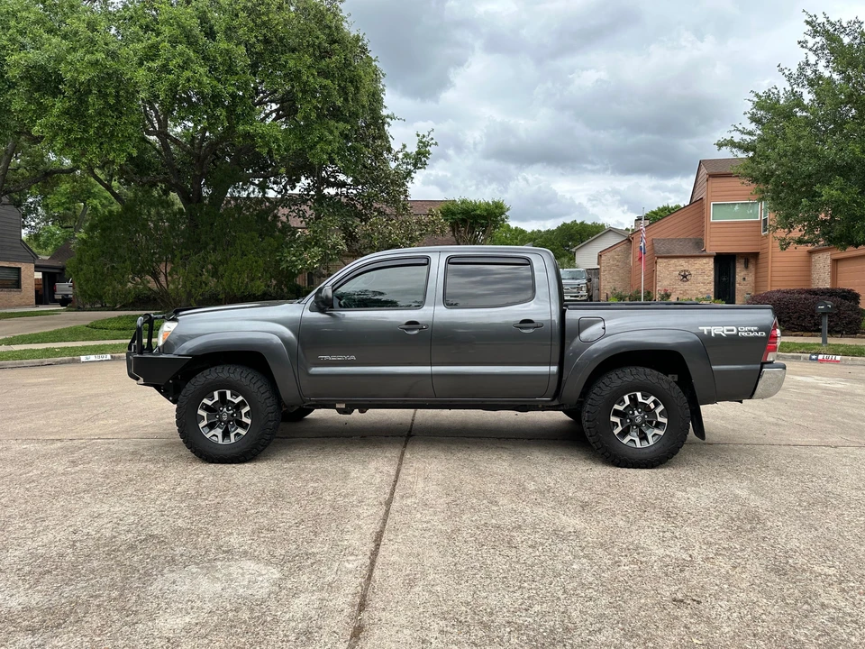 2015 Toyota Tacoma 2nd Gen - Image 9 of 31