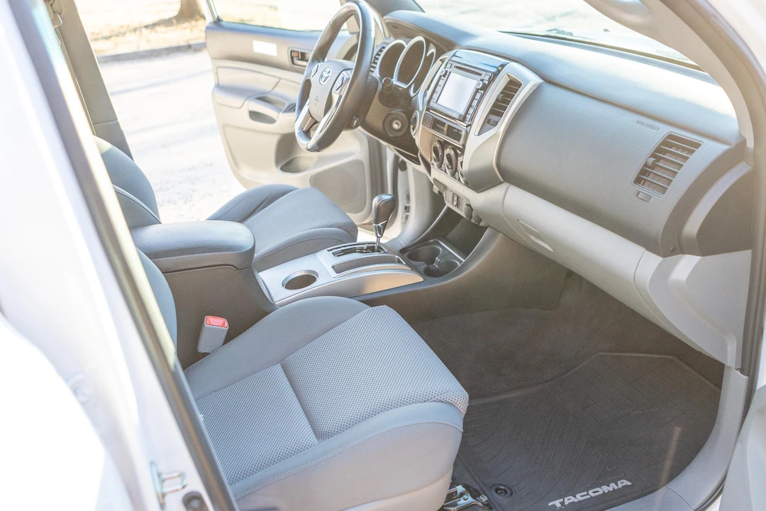 2015 Toyota Tacoma 2nd Gen - Image 23 of 31