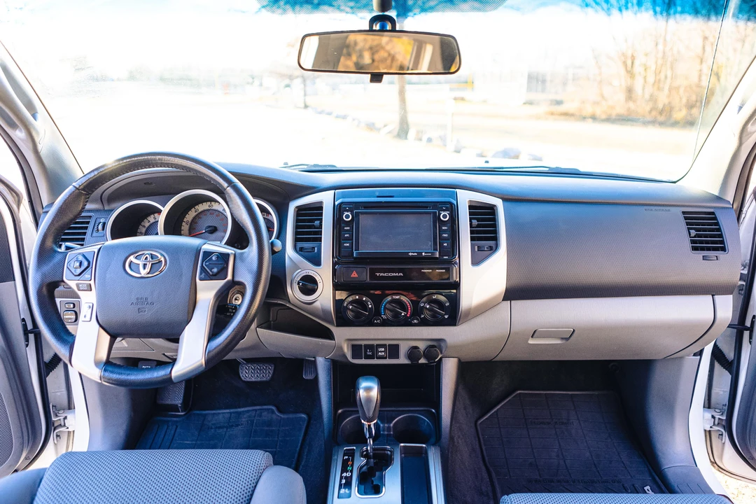 2015 Toyota Tacoma 2nd Gen - Image 22 of 31