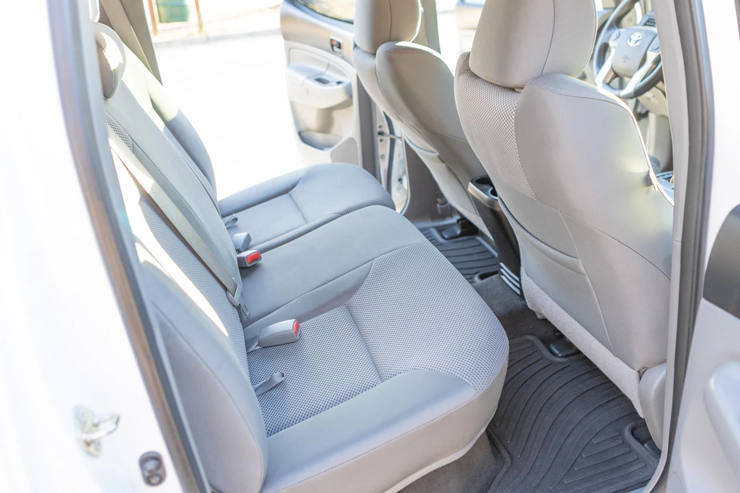 2015 Toyota Tacoma 2nd Gen - Image 28 of 31