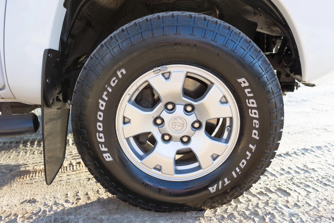 2015 Toyota Tacoma 2nd Gen - Image 18 of 31