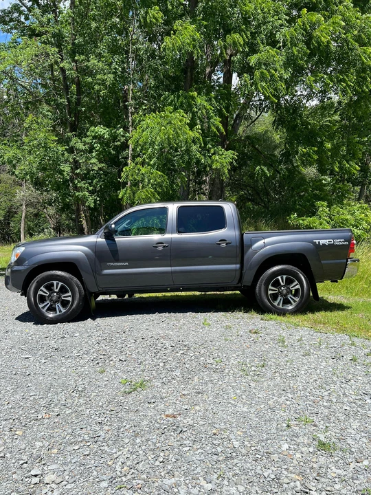 2015 Toyota Tacoma 2nd Gen - Image 6 of 31