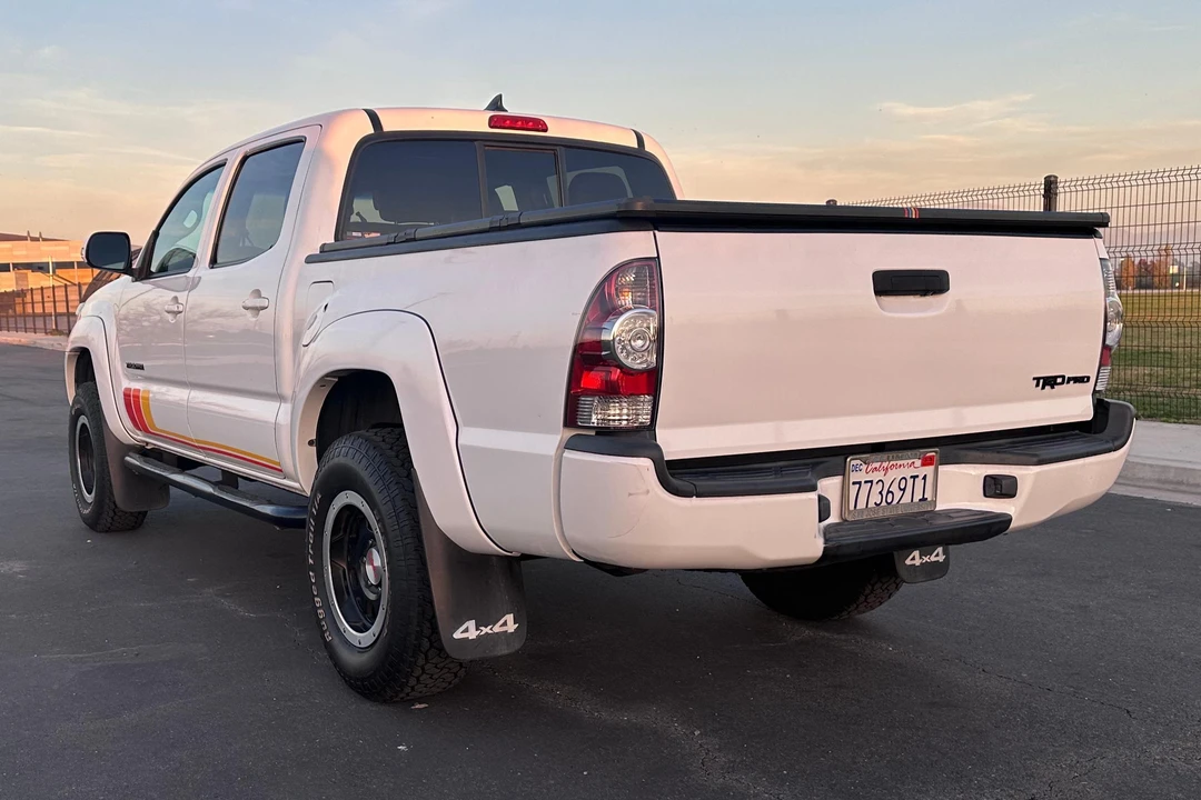 2015 Toyota Tacoma 2nd Gen - Image 4 of 31