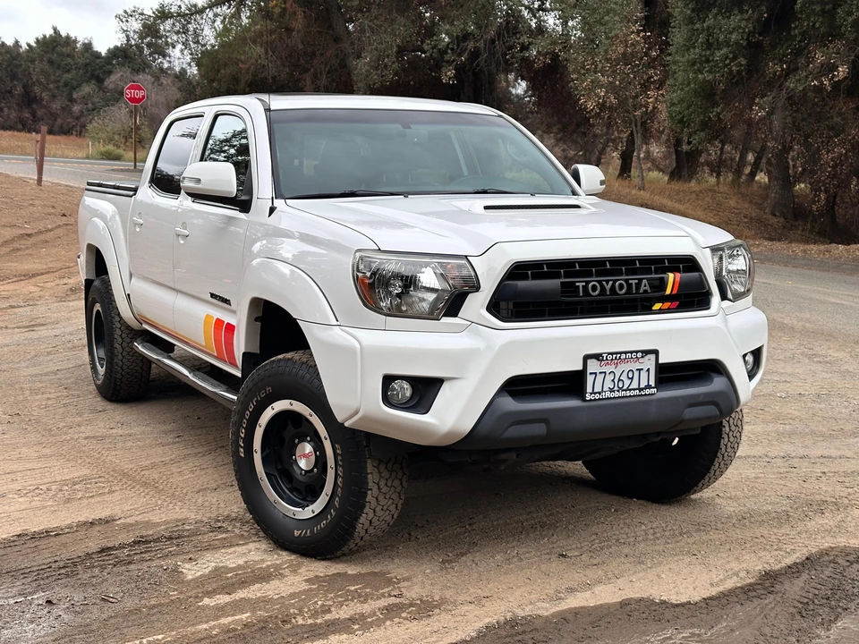 2015 Toyota Tacoma 2nd Gen - Image 7 of 31