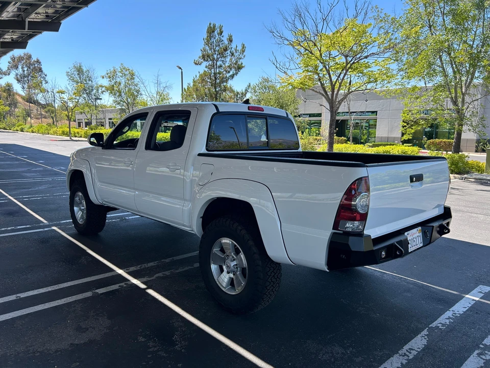 2015 Toyota Tacoma 2nd Gen - Image 9 of 31