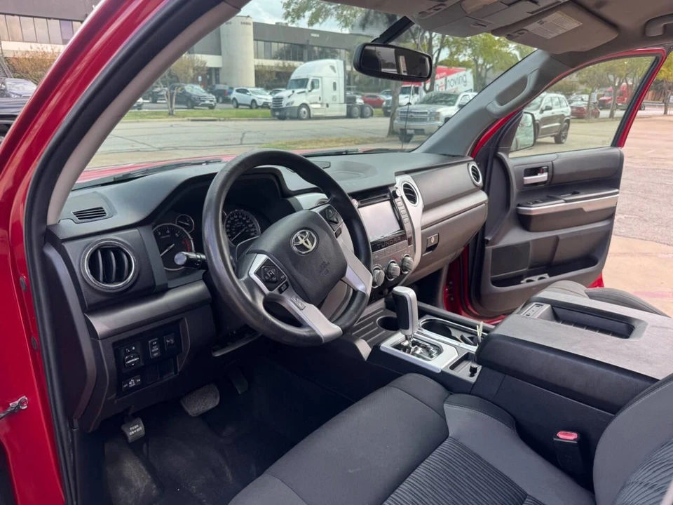2015 Toyota Tundra 2nd Gen - Image 17 of 31